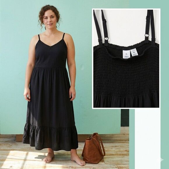 Old Navy Dresses & Skirts - Old Navy Black Cami V Neck Maxi Dress XL Smocked Back Tiered Hem Sleevless